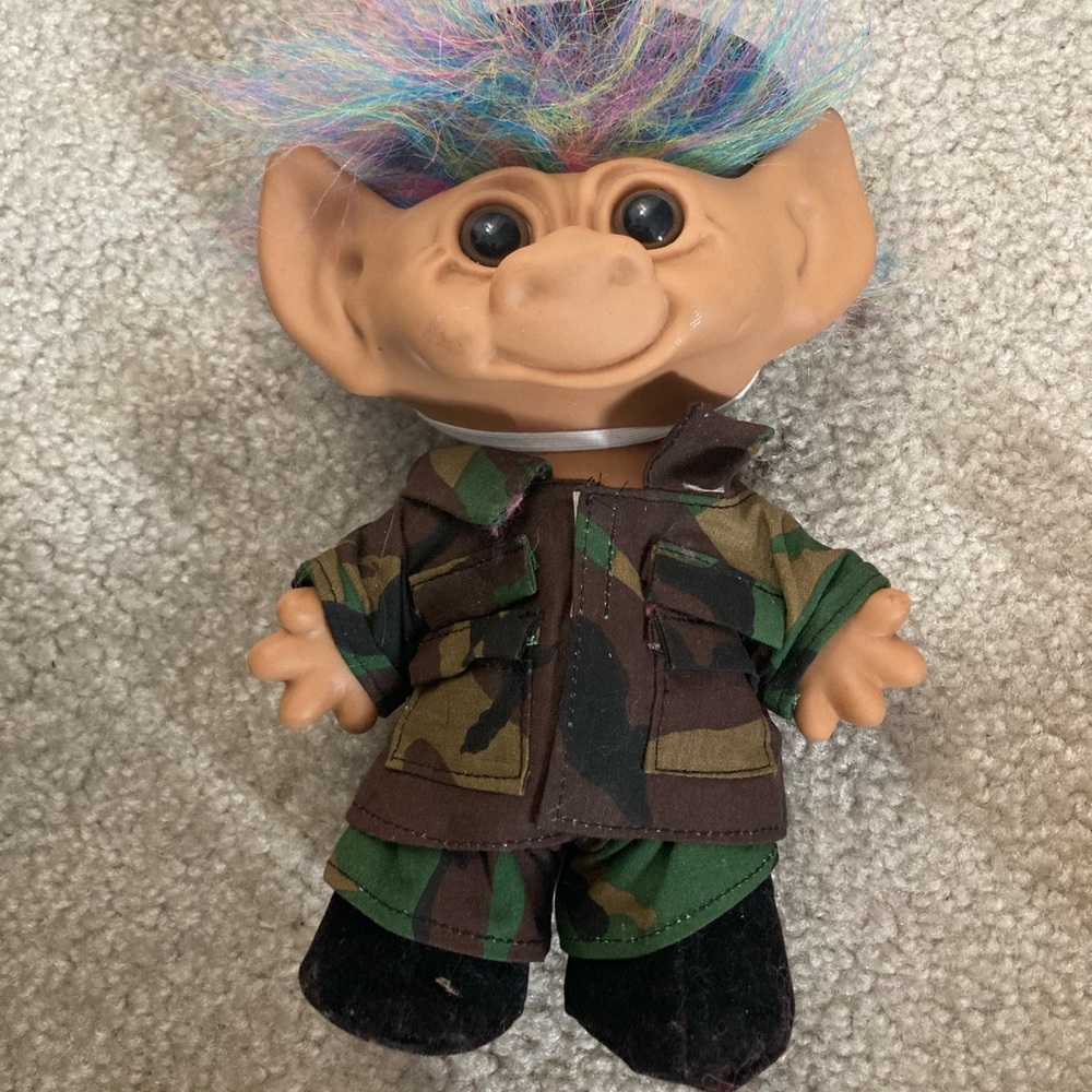Sale! Vintage uneeda wishnik trolls doll